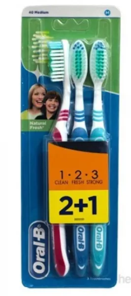 Oral B 3 Natural Fresh Toothbrush 2+1 pcs